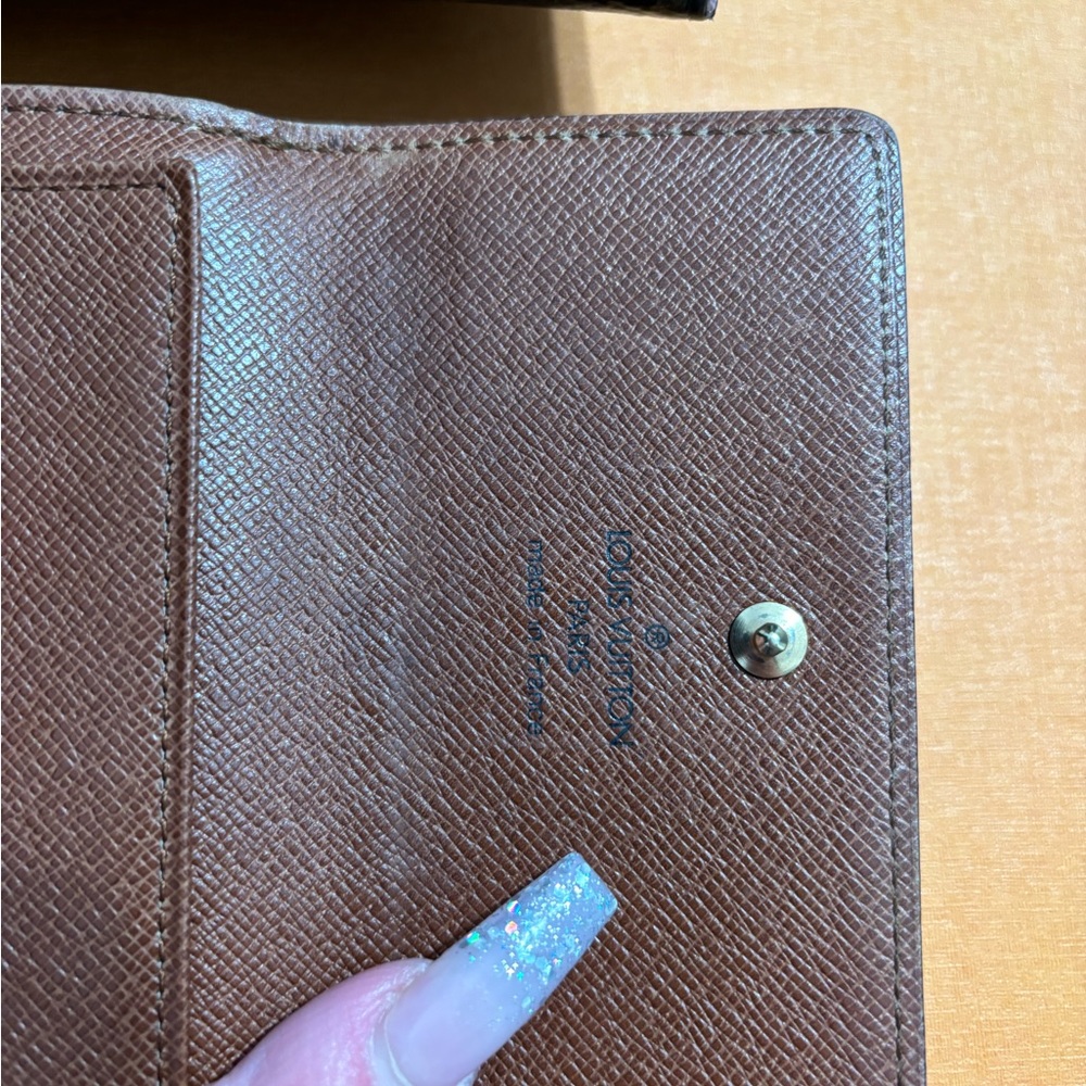 SOLD—ouis Vuitton Kirigami rfid & vintage wallet bundle🖤🖤 - Picture 11 of 14